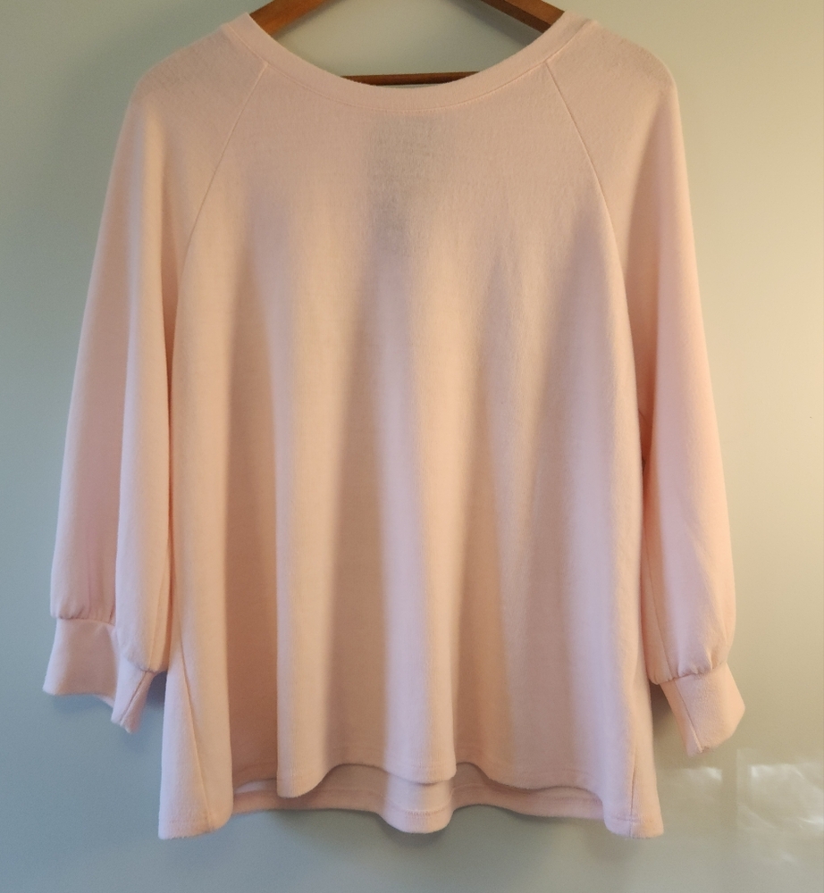 Chic Pink Sweater with Black Ribbon Tie - Picture 2 of 11